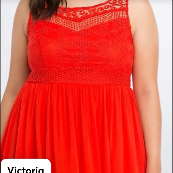 red skater dress plus size